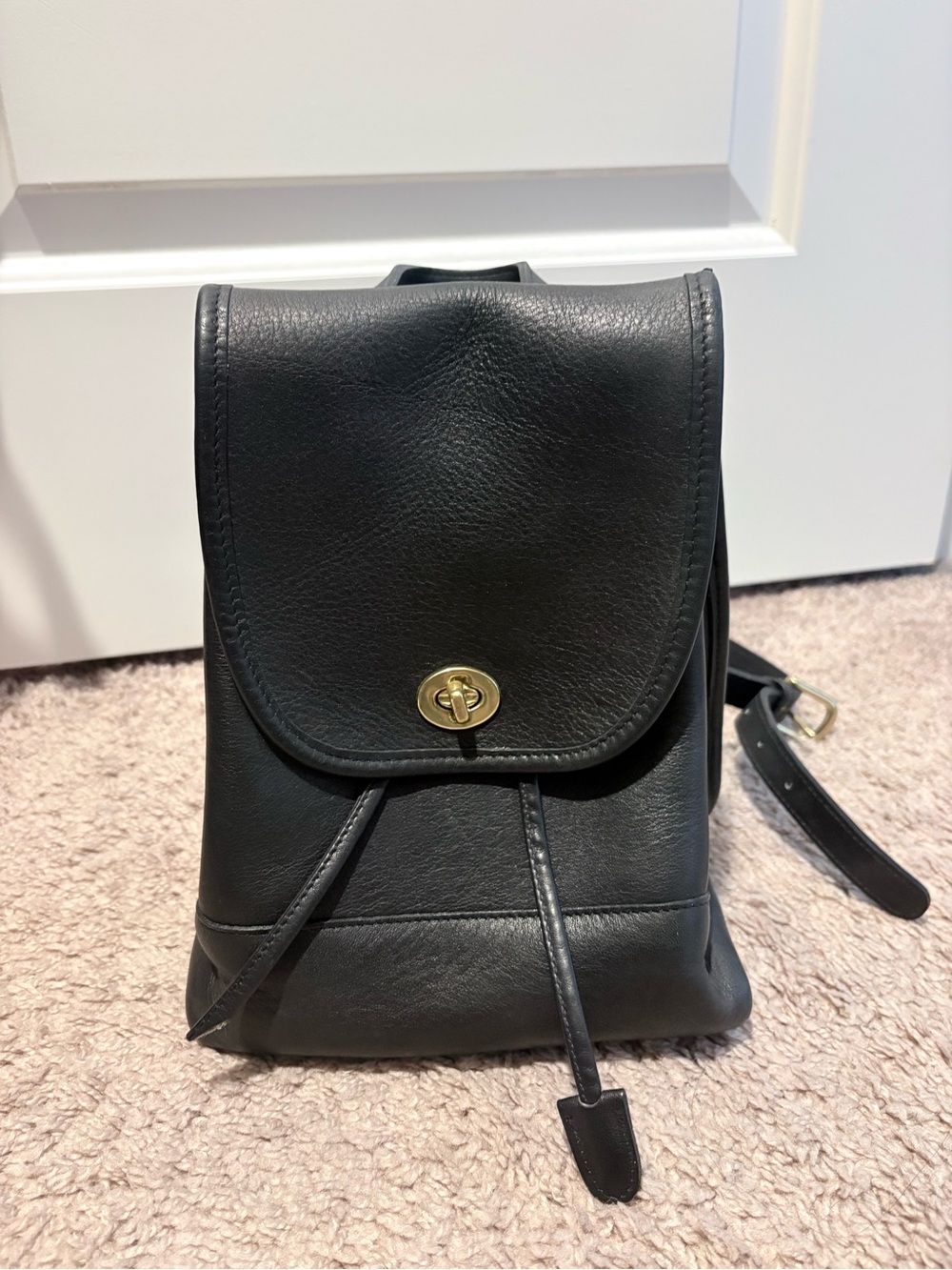 Vintage 90s Black Leather Coach mini backpack